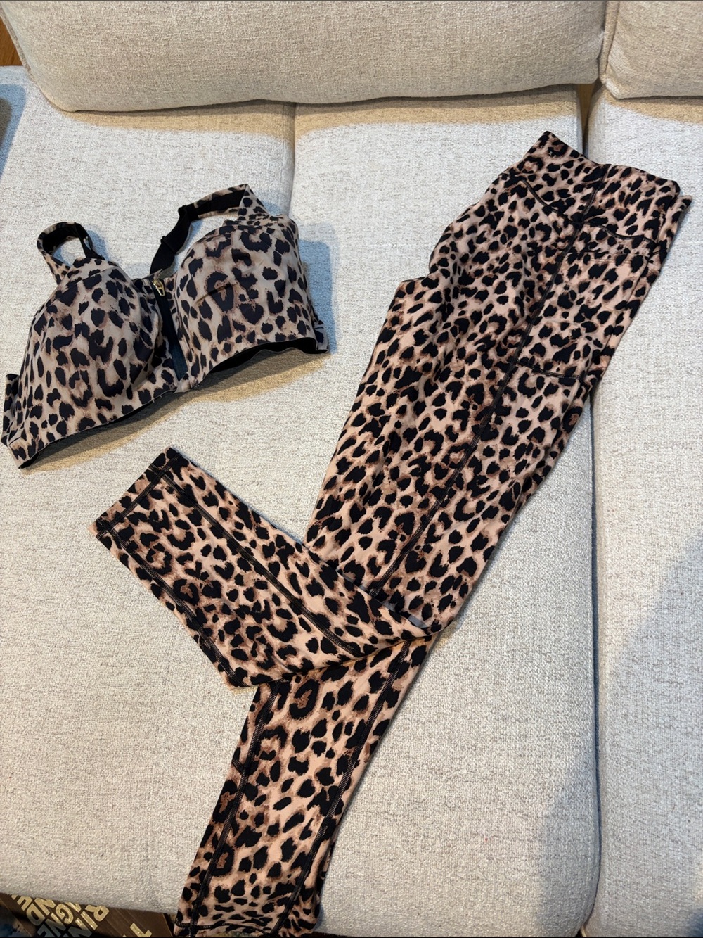 Victoria's Secret Leopard-Print Sports Bra and Leggings Set